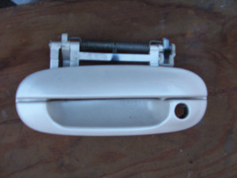 1998 2000 2001 Cadillac Seville Sts Left Front Driver Door Handle Oem Used White - £61.54 GBP