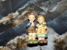 VTG Goebel Hummel Figurine # 214E  &quot;We Congratulate&quot;  3.75&quot;   TMK4 - $55.80