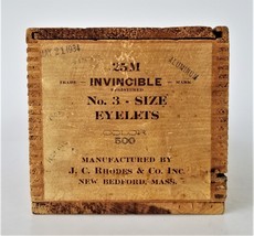 1934 antique INVINCIBLE EYELET WOOD CRATE BOX new bedford ma sewing r c ... - £54.56 GBP