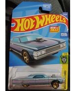 Hot Wheels LAYIN&#39; LOWRIDER Experimotors Series - $153.88 MXN