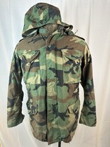 US Army Coat Cold Weather Field Camo Pattern Jacket Small Long Hooded - $29.70