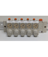 Lot of 5 SMC ARM11AB2-R55-AZ Manifold Mount Air Regulators 1/4&quot; &amp;  ARM11... - €50,97 EUR