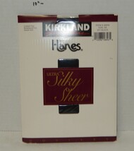 Vintage Hanes Ultra Silky Sheer Pantyhose Control Top Reinforced Toe Siz... - $494.89 MXN