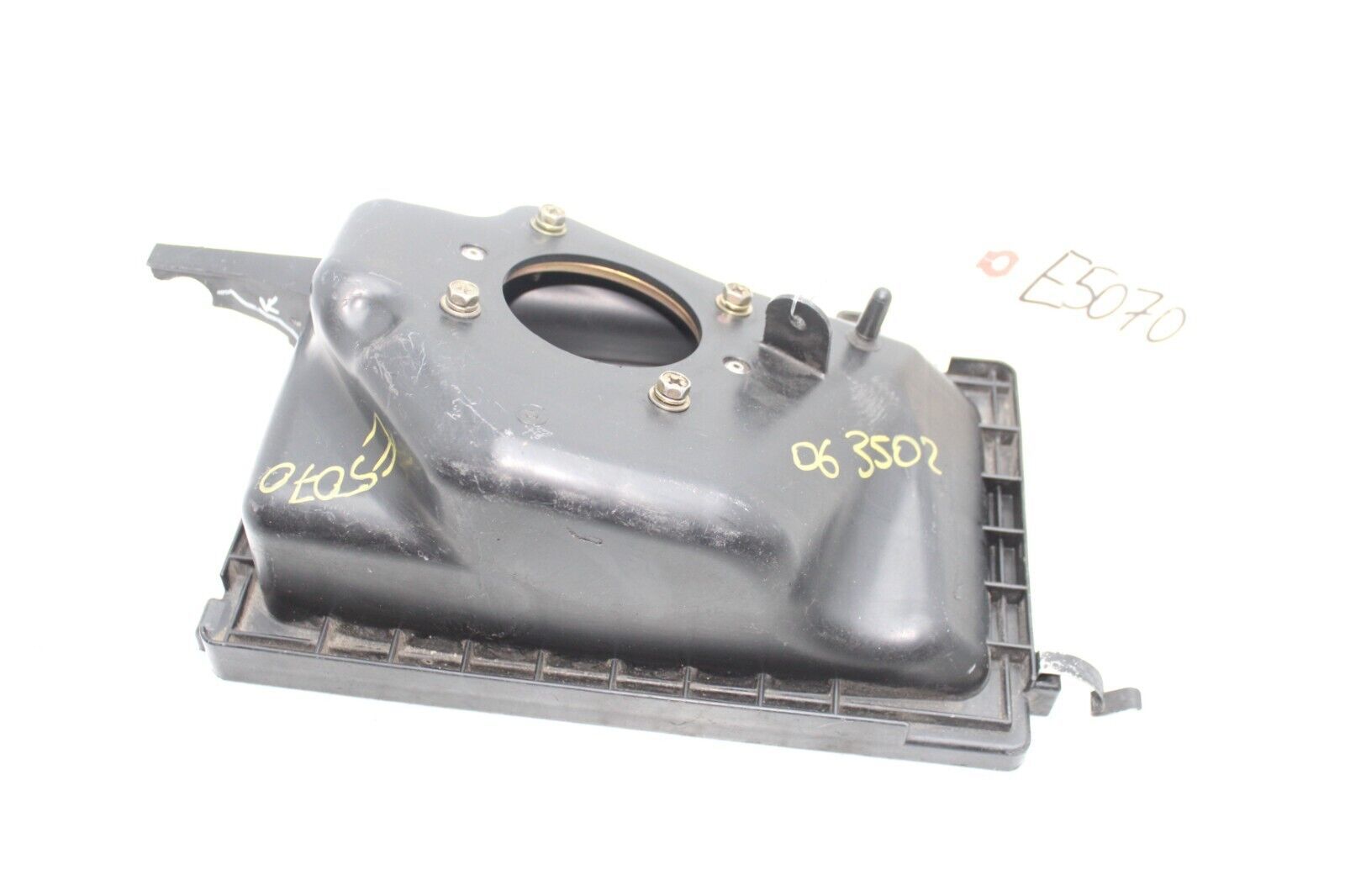 03-06 NISSAN 350Z AIR CLEANER FILTER BOX HOUSING LID E5070 - $85.96
