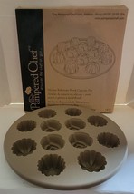 NIB The Pampered Chef Silicone Bakeware Floral Cupcake Pan 1613 - $28.71