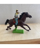 Britains Ltd Civil War Toy Soldier Cavalry Flag Barrier Brown Horse Conf... - $26.93 CAD