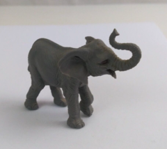 Vintage U.K. Registered Design #912136 Elephant 1.75&quot; Toy Figure - £7.79 GBP