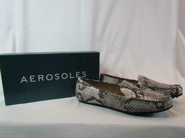 NIB Aerosoles Faux Snake Material Loafer Flat W/ Rounded Toe Sz 11M - £42.39 GBP