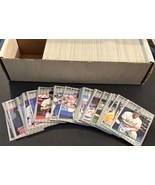 Lot Of Over 450 -1989 Fleer Baseball Cards In Collector&#39;s Box-Not A Comp... - $365.11 MXN