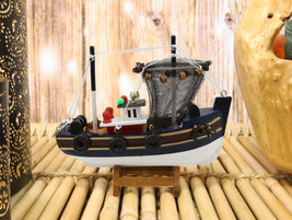 6.25&quot;L Colorful Wooden Handicraft Nautical Marine Trawler Fishing Boat Model - £18.32 GBP