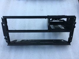 BMW E34 5 Series Support radio/on bord computer climate/heater 1384121 - $28.20 CAD