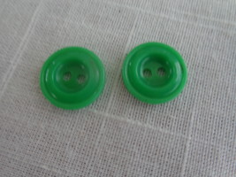 Green 2 Hole Buttons Vintage (#3768) - $8.99