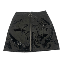 BooHoo Women&#39;s Black Full Zip O-Ring Vinyl Mini Skirt Size 6 - £20.68 GBP