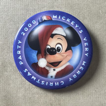 Disney Mickey&#39;s Very Merry Christmas Party 2000 Pin Button - £4.51 GBP