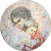 Marilyn and Child Plate Edna Hibel by Royal Doulton 1976 - Excellent Condition - $9.99