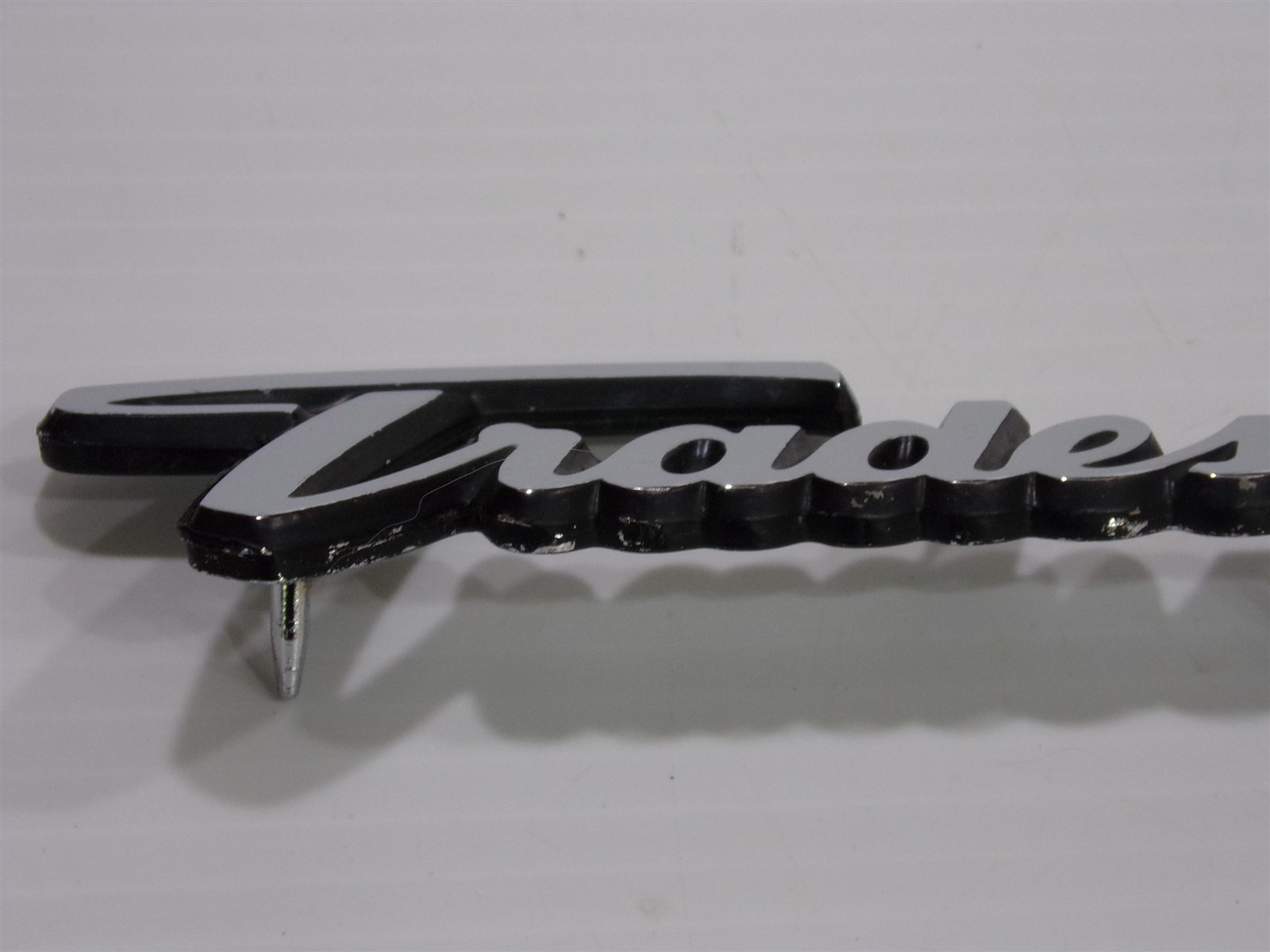 1970 - 1978 Dodge Tradesman 100 Van Emblem NOS 2956456 1971 1972 1973 1974 1975 Item image 9