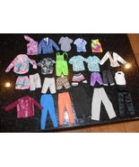 Ken Doll Barbie Lot of Assorted Clothing and Accessories - $654.75 MXN
