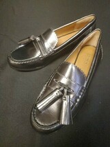 Coach Haydee Silver Pewter Metallic Leather Tasseled Loafer Shoes Size 6... - $64.95