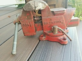 Vintage Columbian 3 1/2&quot; Bench Vise #D33 1/2 Swivel Base Anvil USA - £45.81 GBP