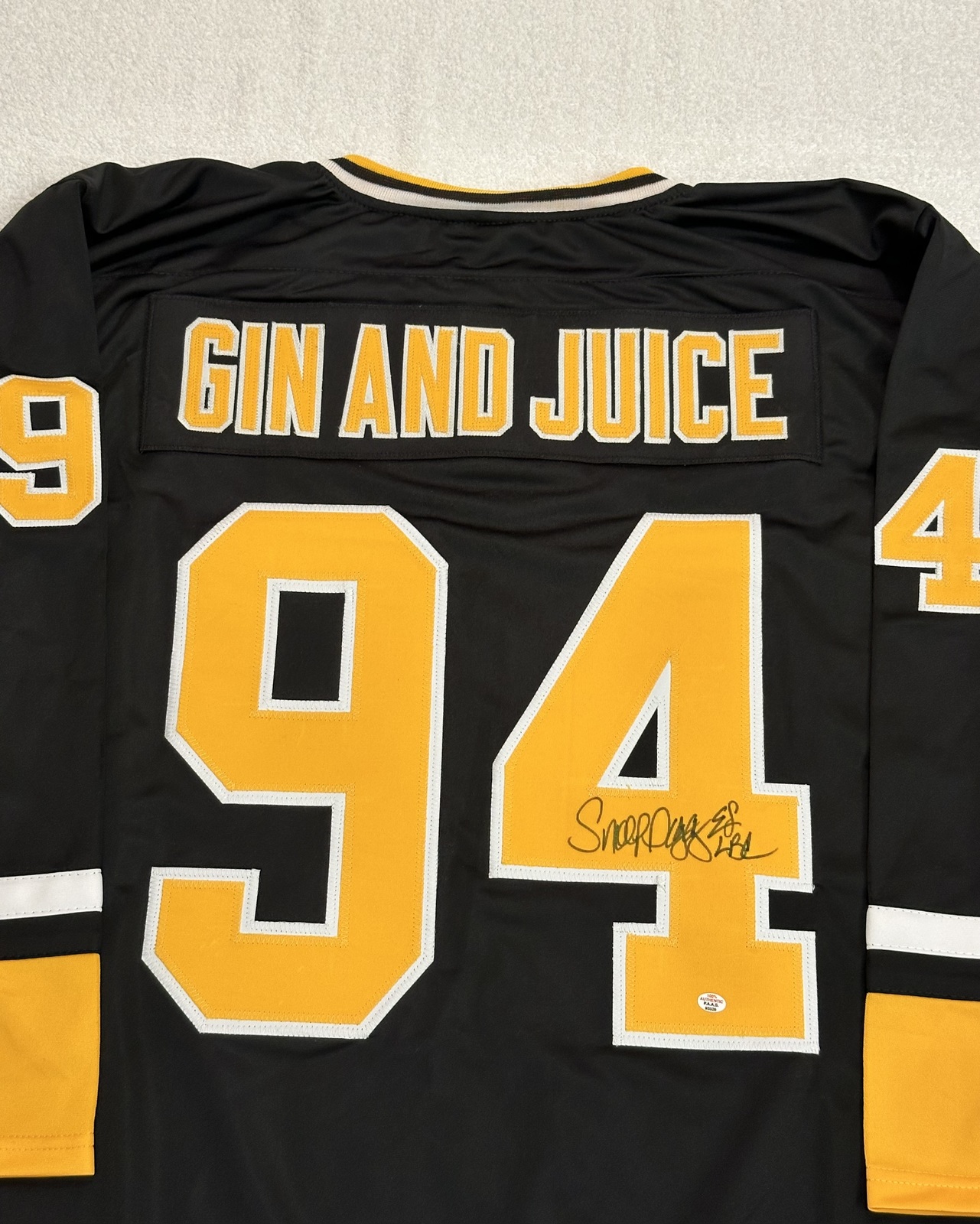 Snoop Dogg Signed #94 Gin and Juice Hockey Jersey COA - $399.00