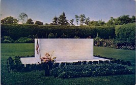 The Grave of Franklin D. Roosevelt Hyde Park New York Postcard PC189 - £3.72 GBP