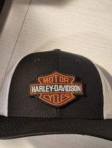 15 Patch Choices Black/White Mesh Low Profile Snapback Trucker Hat - $541.59 MXN