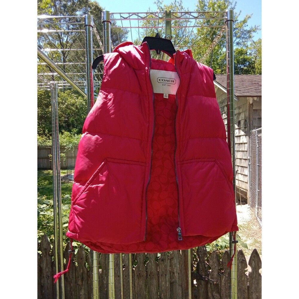 Hooded Coach Puffer Vest Red Size S/P - $50.00