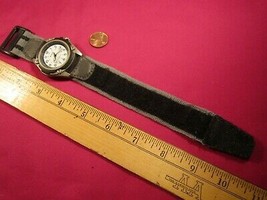 Working ANALOG Quartz Wrist Watch SHARP PC32 100&#39; Water Resis [j21j] - £21.89 GBP