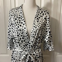 David&#39;s Bridal Kimono Style Robe Sz S/M White Black Animal Print Satin W... - $13.88