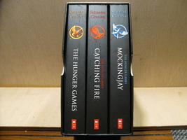 Hunger Games 3BK Boxset By Suzanne Collins First Edition Books 2008 - £31.29 GBP