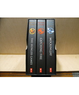 HUNGER GAMES 3BK BOXSET by Suzanne Collins FIRST EDITION BOOKS 2008 - £31.45 GBP