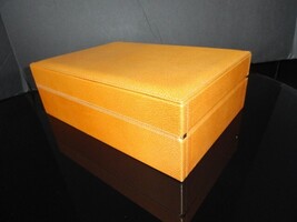 Michel Perrenoud Leather Travel Humidor 20 ct 10.5" L x 7.25"W x 3.25" H image 7