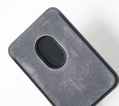 Apple iPhone Leather Wallet with MagSafe MM0Y3ZM/A - Midnight image 5