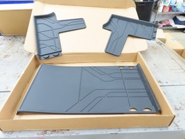 GM 84646735 All Weather Floor Mat Kit 3rd Third Row Only General Motors - $1,275.77 MXN