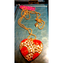 Betsey Johnson Rhinestone Heart Necklace - £16.55 GBP