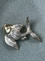Vintage Spain Marked White Enamel &amp; Goldtone Damascene Tropical Fish Pin Brooch  - £10.35 GBP