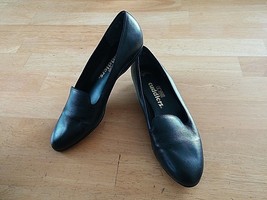 COBBIE CUDDLERS LADIES BLACK RETRO-FLEX-FLATS-9N-WORN ONCE-WORN ONCE-GREAT - £7.43 GBP