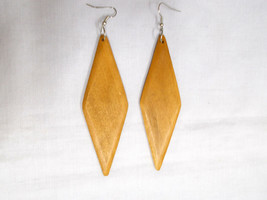 X-LARGE Bold Dirty Blonde Natural Wood Points Triangle Geometric Shape Earrings - £5.57 GBP