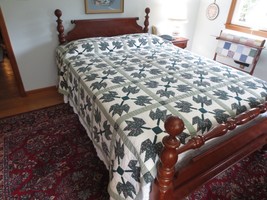 Vintage Handmade MAPLE LEAF DESIGN Cotton PATCHWORK QUILT - 90&quot; x 94&quot; - £132.09 GBP