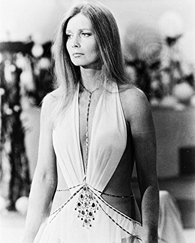 Space 1999 Catherine Schell In Sexy Dress 16X20 Canvas Giclee - £55.19 GBP