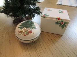 Mikasa Bone China Christmas Story Round Covered Trinket Box Holiday Holl... - $6.88