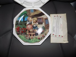 HUMMEL SQUEAKY CLEAN Little Companion  Danbury Mint Plate NEW - £38.44 GBP