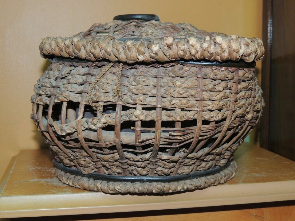 Hand Made Sewing Basket Wicker / Rush woven Grass / Reed Silk lined Antique Item image 6