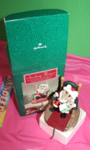 Hallmark Keepsake Santa And Child Christmas Holiday Stocking Holder XSH524 - $27.09 CAD