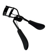 Dior Backstage Eyelash Curler Ultra-Smooth Squeeze Instant Perfect Curl - $30.87 CAD