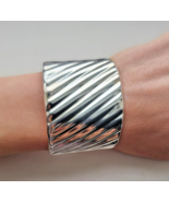 VINTAGE HANDMADE HEAVY 925 STERLING SILVER 2 7/8&quot; WIDE STATEMENT CUFF BR... - $5,396.43 MXN