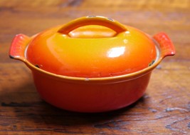 Vtg HUSQVARNA Flame Red Orange Enamel Cast Iron Small Dutch Oven Baking Dish - £63.92 GBP