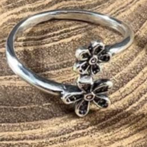 Sterling Silver Double Flower Wrap Stacker Ring Floral Cottage Size 9 - £27.69 GBP