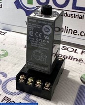 IDEC GT5P-N Electronic Timer Relay 0-60 Min 24VAC/DC W/ SR2P-06A Socket - $59.00