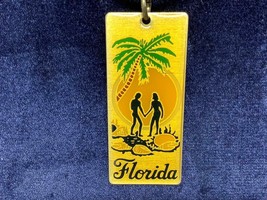 Vintage Souvenir Keyring Florida Usa Keychain Couple Holding Hands Porte-Clés - £7.00 GBP